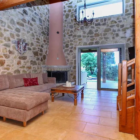 Blue Jasmine - Private Pool And Garden Vila *