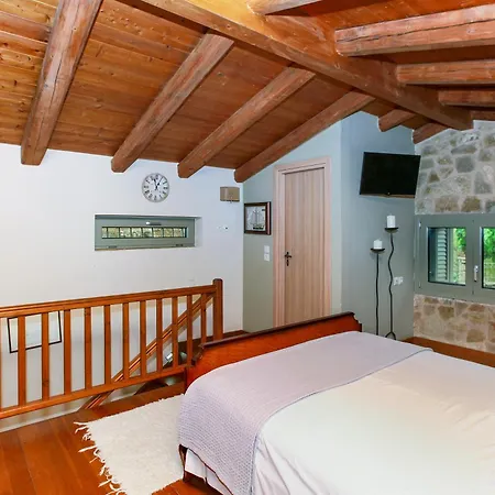 Villa Blue Jasmine